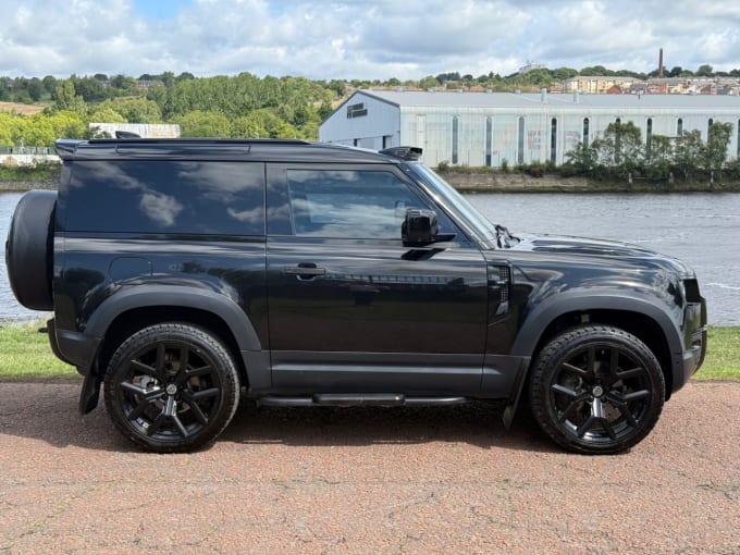 2025 Land Rover Defender