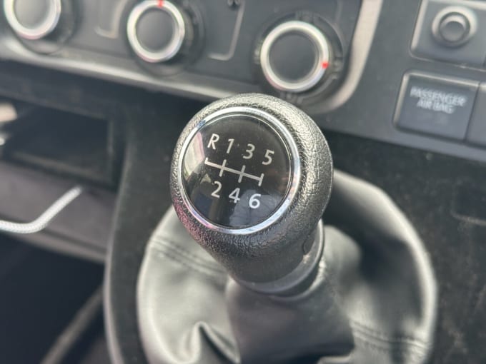 2025 Volkswagen Transporter