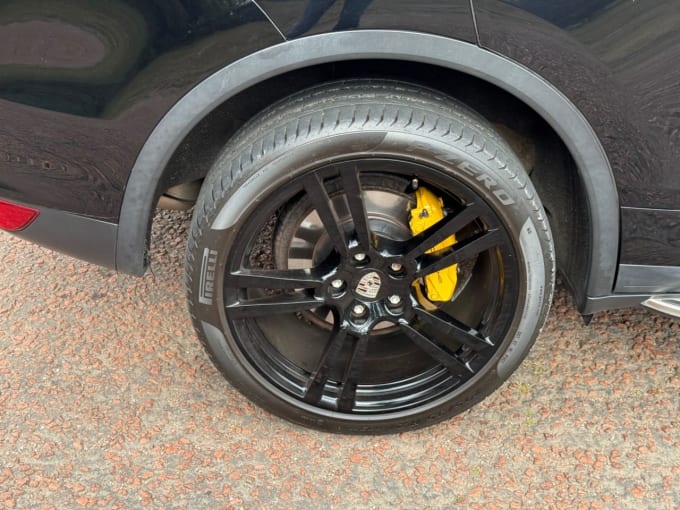 2025 Porsche Cayenne