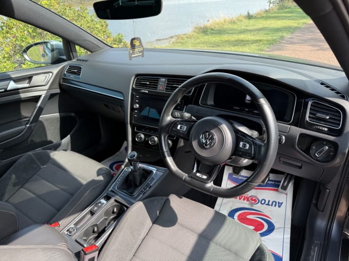 2025 Volkswagen Golf