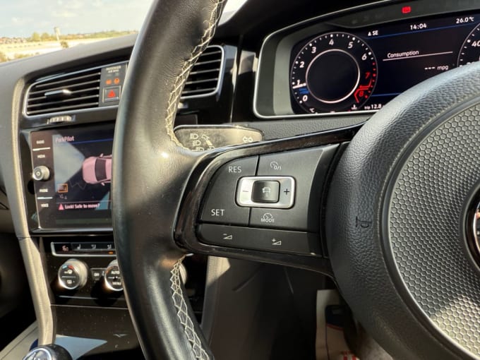 2025 Volkswagen Golf