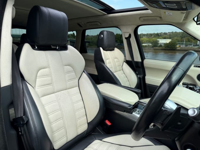 2025 Land Rover Range Rover Sport