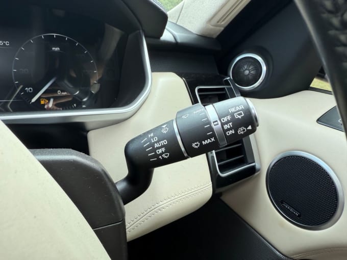 2025 Land Rover Range Rover Sport