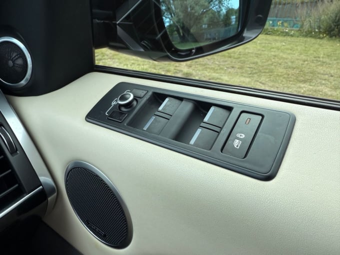 2025 Land Rover Range Rover Sport