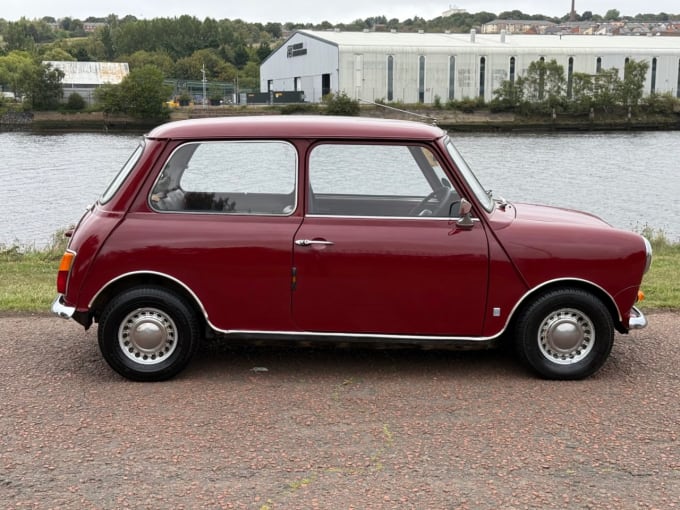 2025 Morris Mini