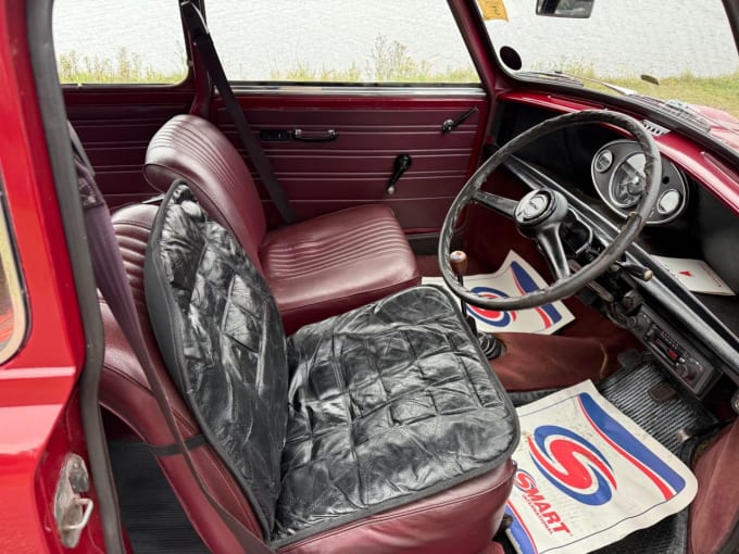 2025 Morris Mini