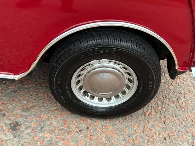 2025 Morris Mini