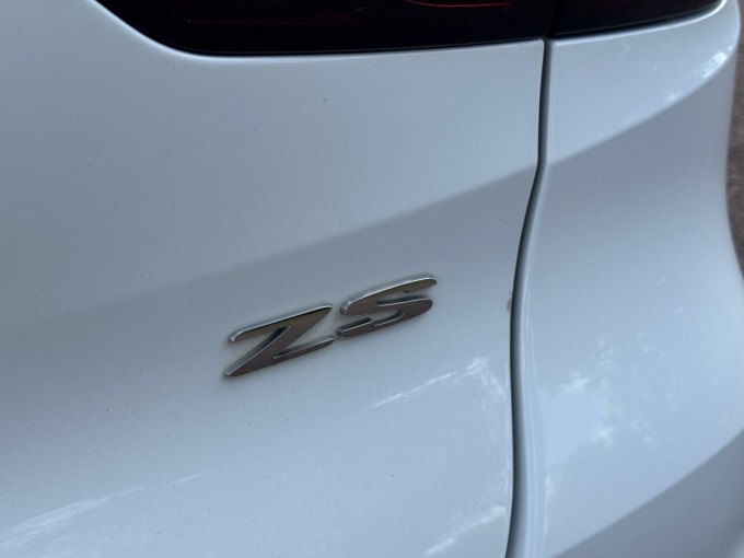 2025 Mg Mg Zs