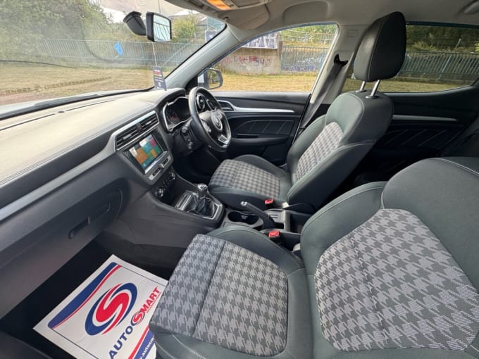 2025 Mg Mg Zs