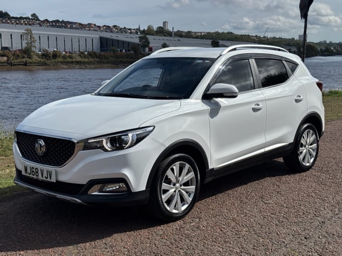 2025 Mg Mg Zs