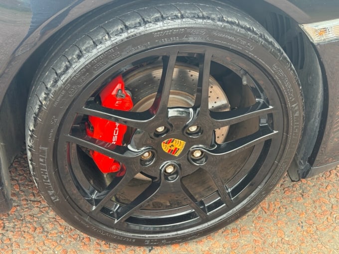 2025 Porsche 911