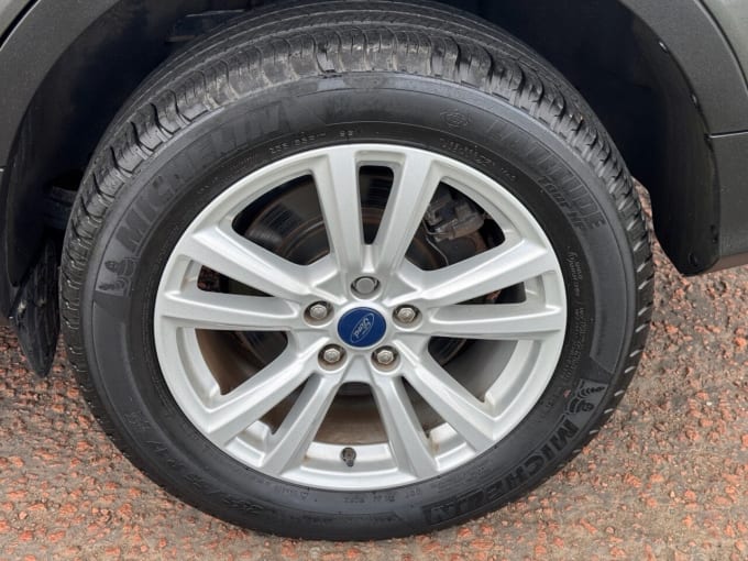 2025 Ford Kuga