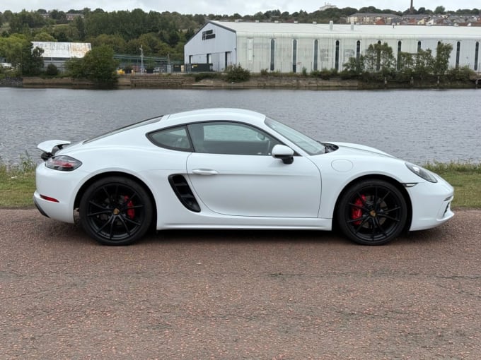 2025 Porsche 718 Cayman