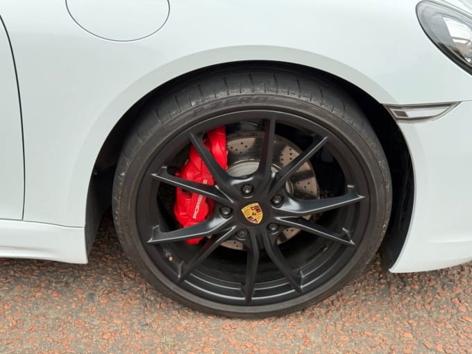 2025 Porsche 718 Cayman