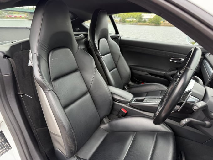 2025 Porsche 718 Cayman