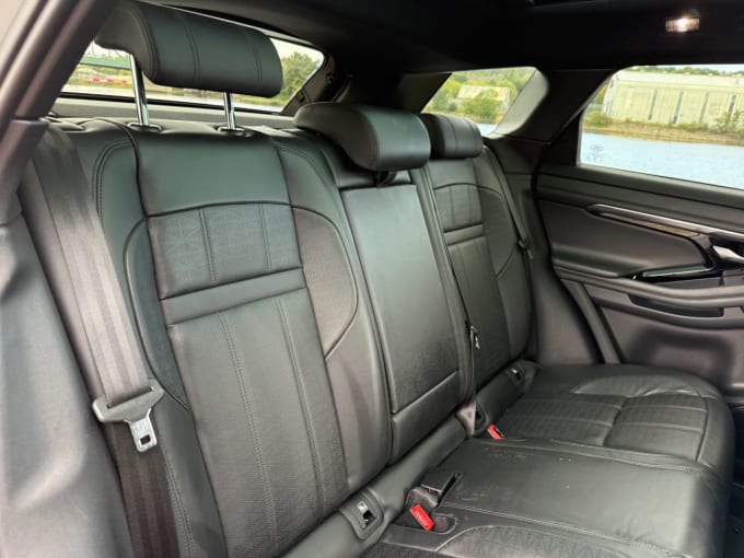 2025 Land Rover Range Rover Evoque