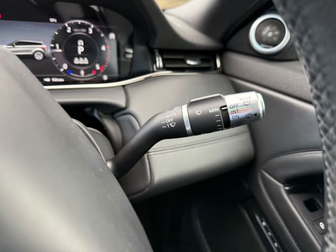 2025 Land Rover Range Rover Evoque