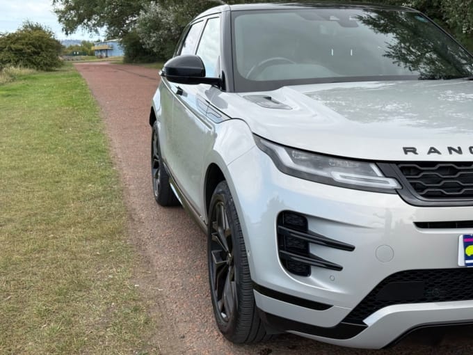 2025 Land Rover Range Rover Evoque