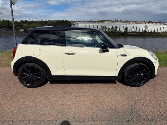 2025 Mini Hatch