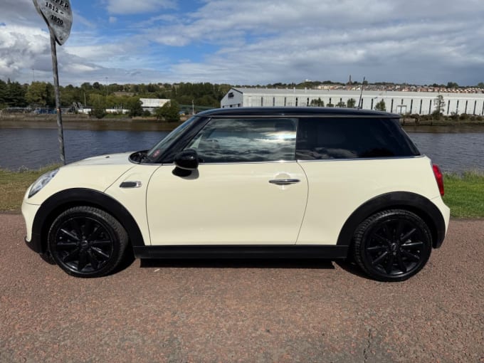 2025 Mini Hatch