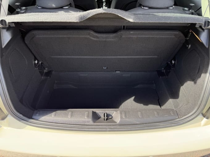2025 Mini Hatch