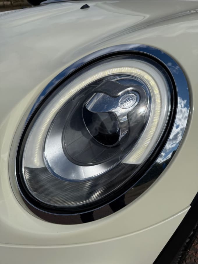2025 Mini Hatch