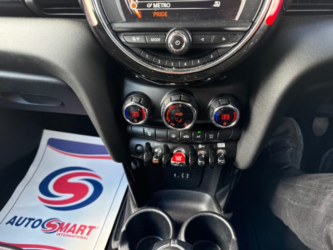 2025 Mini Hatch