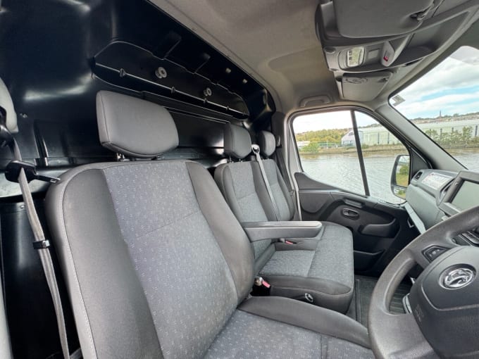 2025 Vauxhall Movano
