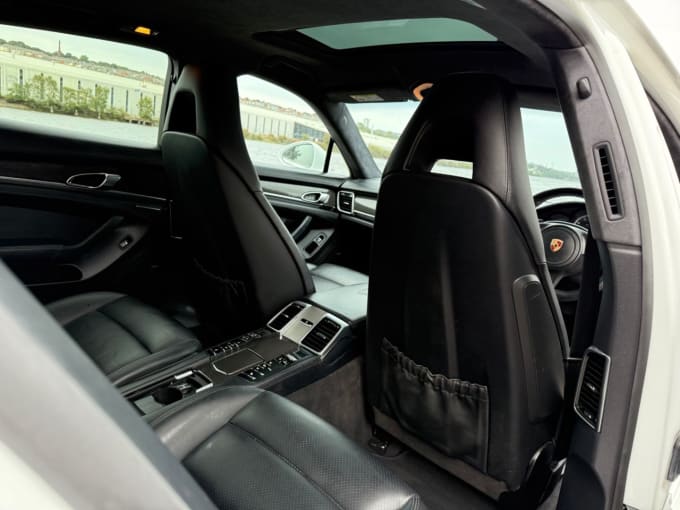 2025 Porsche Panamera Turbo S