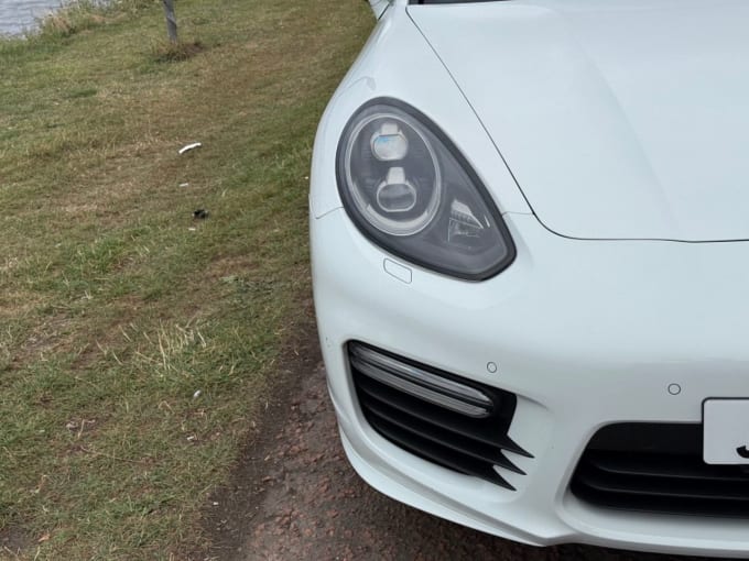 2025 Porsche Panamera Turbo S