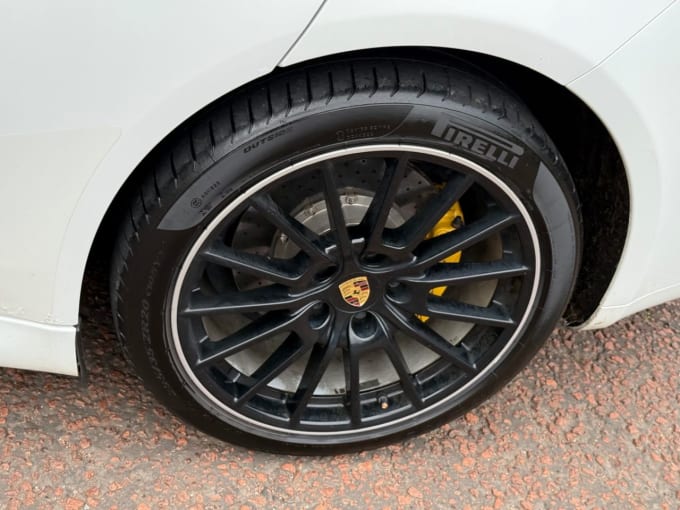 2025 Porsche Panamera Turbo S