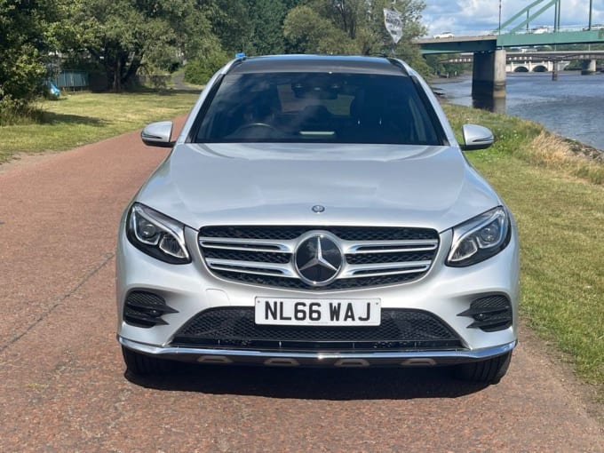 2025 Mercedes-benz Glc
