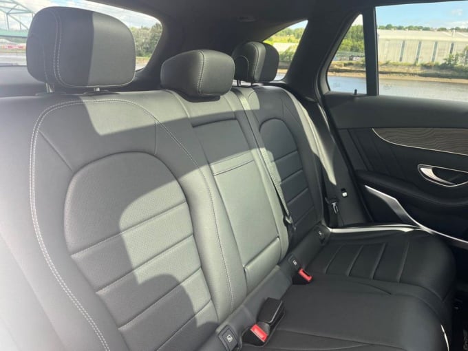 2025 Mercedes-benz Glc