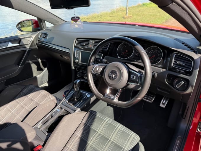 2025 Volkswagen Golf