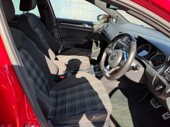 2025 Volkswagen Golf