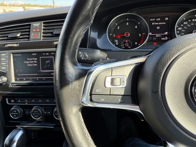 2025 Volkswagen Golf