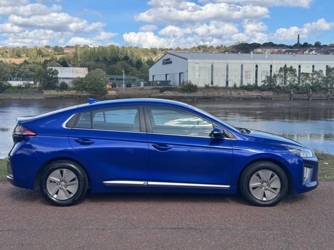 2025 Hyundai Ioniq