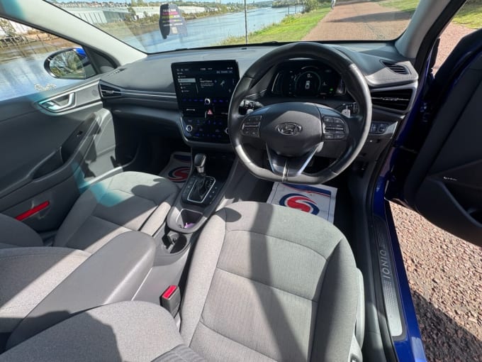 2025 Hyundai Ioniq