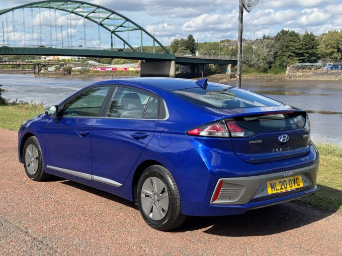 2025 Hyundai Ioniq