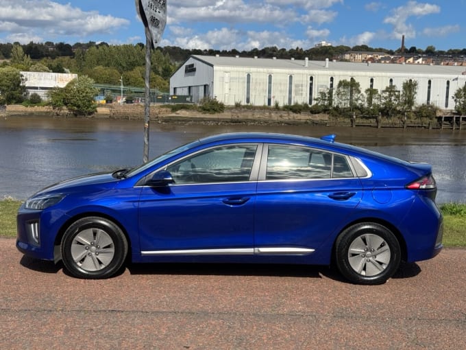 2025 Hyundai Ioniq