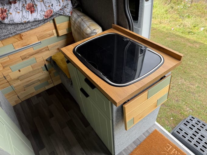 2025 Renault Master