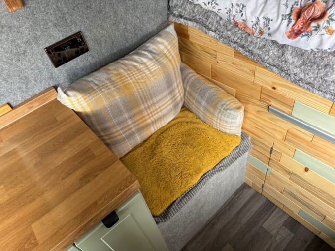 2025 Renault Master