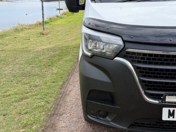 2025 Renault Master