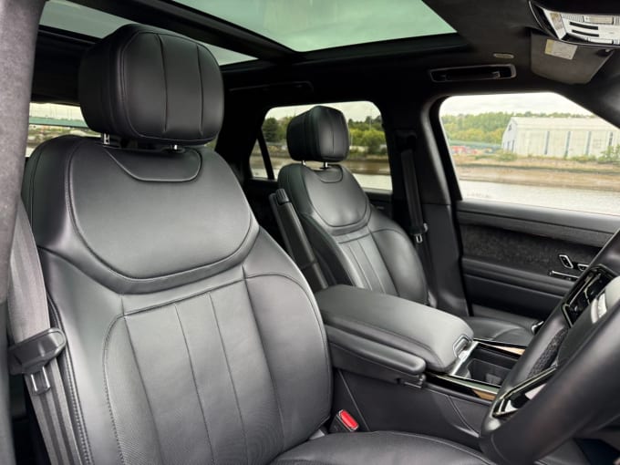 2025 Land Rover Range Rover Sport