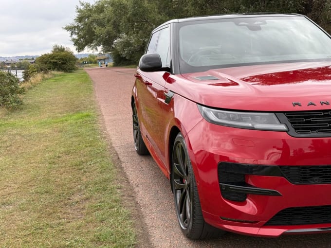2025 Land Rover Range Rover Sport