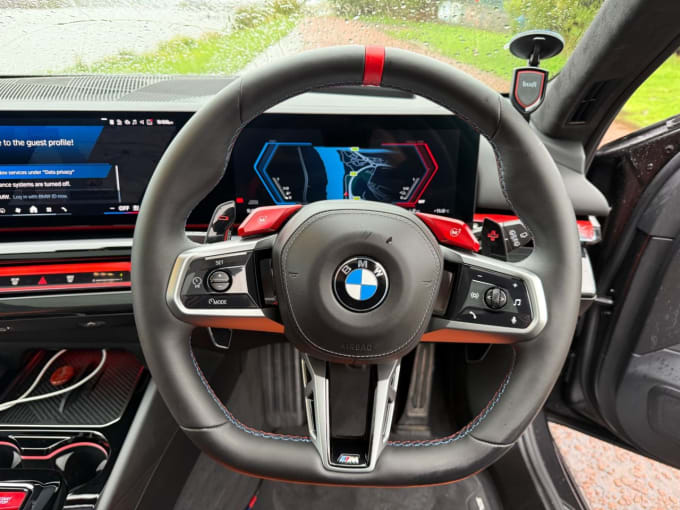 2025 BMW M5