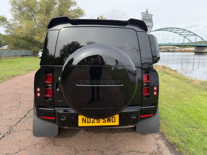 2025 Land Rover Defender