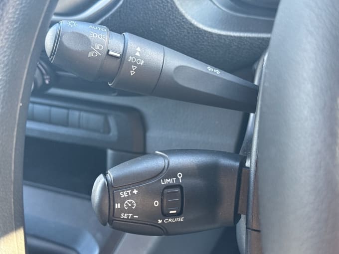 2021 Vauxhall Vivaro