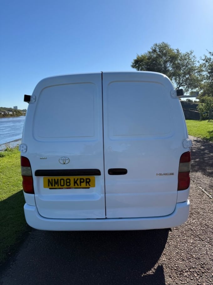2008 Toyota Hi-ace