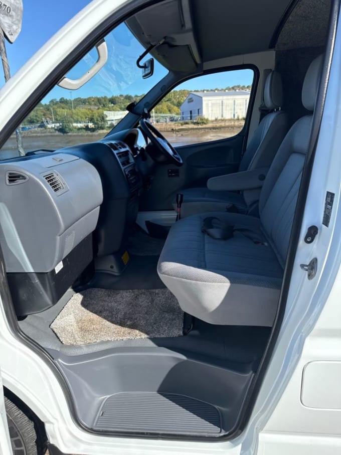 2008 Toyota Hi-ace